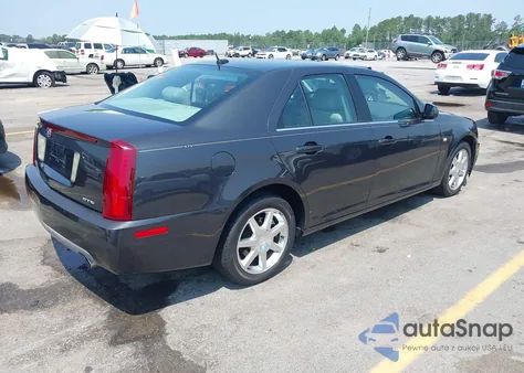 2005 Cadillac Sts V8 z USA, uszkodzony, nr VIN 1G6DC67A650211661